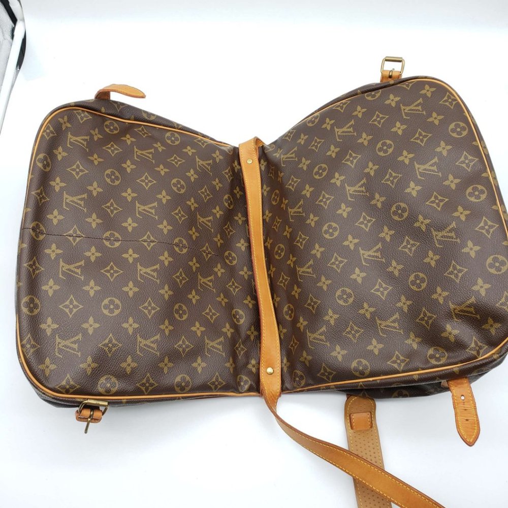 Louis Vuitton Saumur 35 Monogram Crossbody Bag - Picture 5 of 15